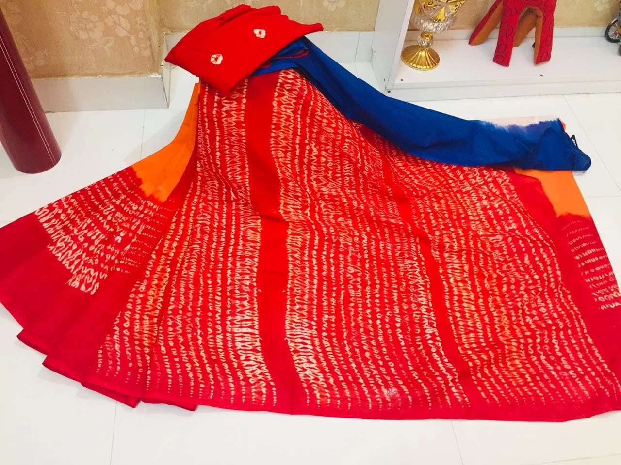 Exclusive Design Cotton Saree for Women – Red & Blue
